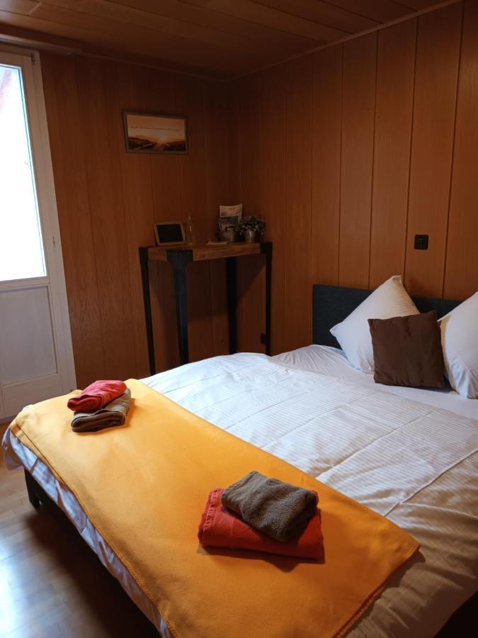 Elliotts Bed & Bar Apartment Lungern Exterior photo